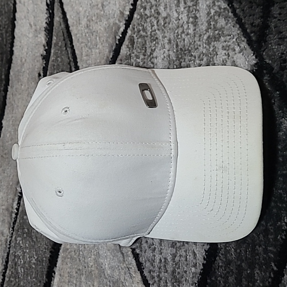OAKLEY ICONIC METAL ECLIPSE TINFOIL CAP
